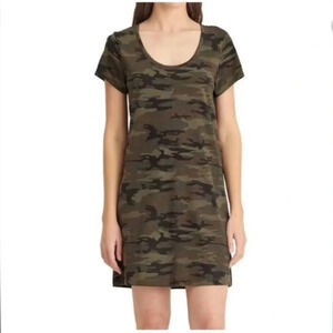 Social Standard by Sanctuary Scoop Neck Camouflage Mini Dress Size Medium
